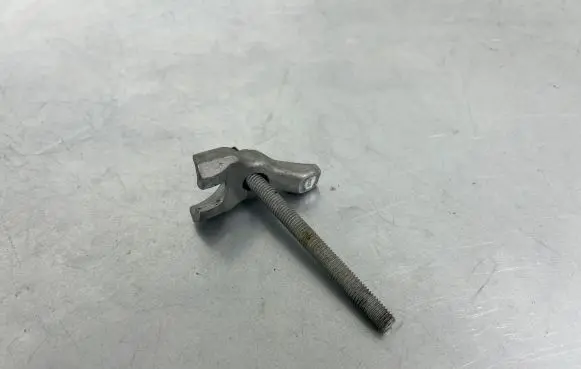 BMW 5 F10 F11 Fuel Injector clamp holder