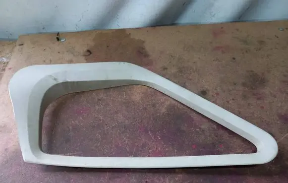 Fiat Ducato Front door coupe window/glass frame 1308564070 B803