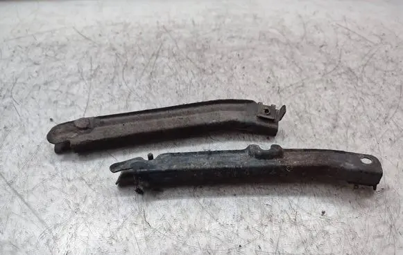 Mercedes-Benz ML W164 Front bumper mounting bracket