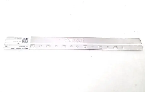 Volkswagen PASSAT B5 Front sill trim cover 