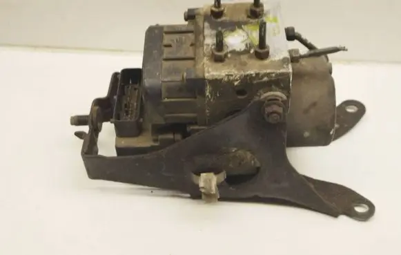 Subaru Forester SF ABS Pump 27531FC010 11000040690