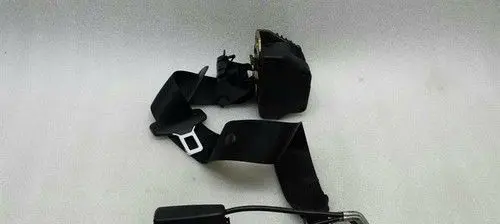 Mercedes-Benz S W220 Rear seatbelt A2208601585