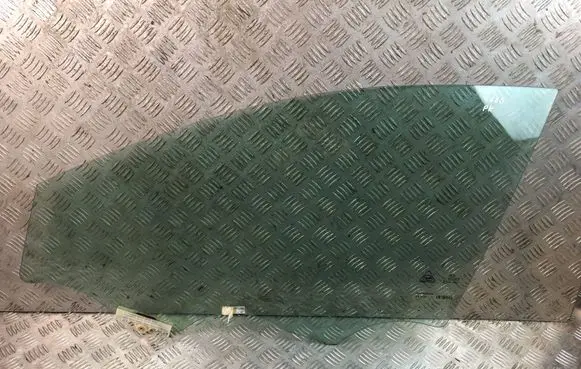 KIA Ceed Front door window glass four-door