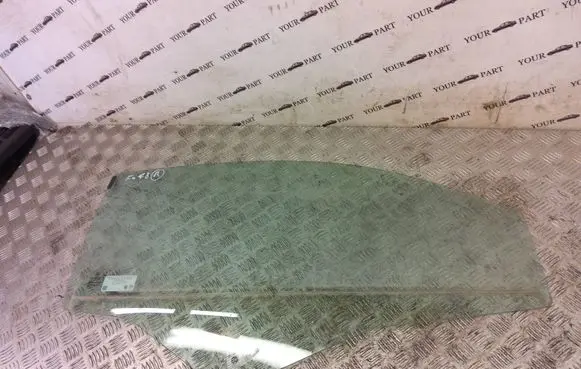 Fiat 500 Front door window/glass (coupe) 43R001583