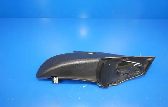 Volvo S60 Seat belt trim 31479185 31479186
