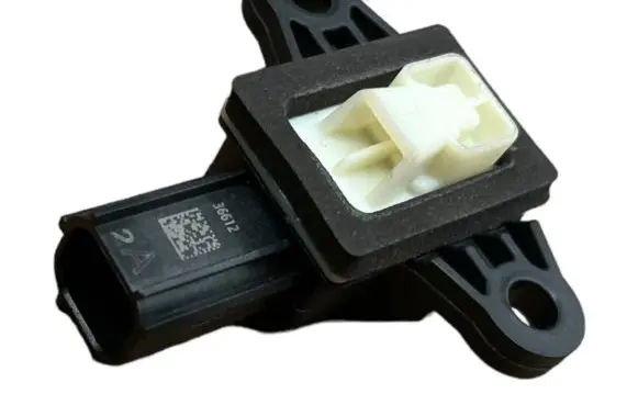 Volvo V40 Airbag deployment crash/impact sensor 31360986 04242013 003710947536