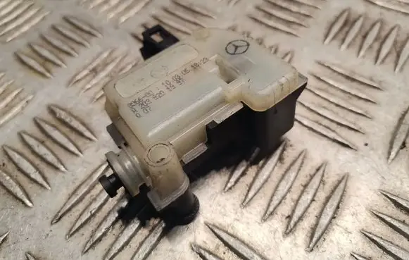 Mercedes-Benz A W169 Fuel tank cap lock 2038201997