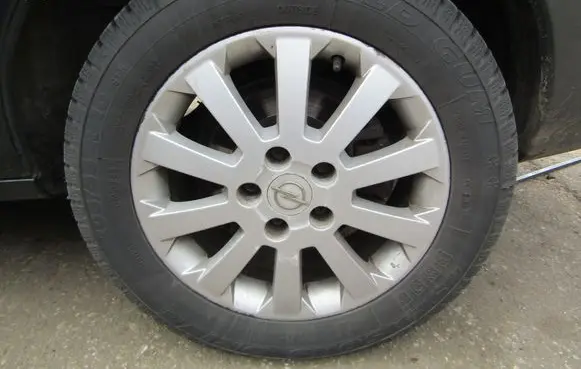 Opel Zafira A R12 alloy rim 