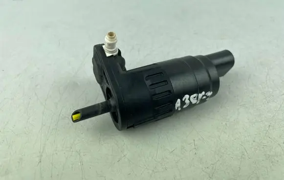 Audi A3 8Y Windscreen/windshield washer pump 1K6955651