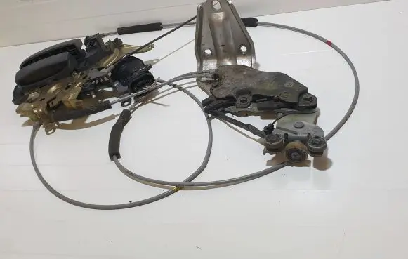 Toyota Previa (XR30, XR40) II Sliding door lock 41231010010