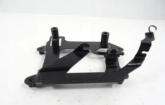Jaguar XE Radiator mount bracket GX73-6K767-AC