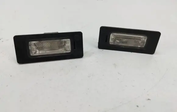 Audi A4 S4 B8 8K Number plate light 8T0943021