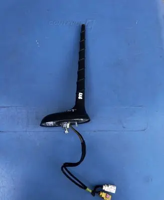 Fiat 500 Abarth Aerial GPS antenna P68073400AB 40908H 81028A