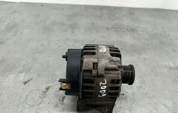 Opel Vivaro Generator/alternator