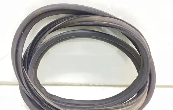 KIA Soul Trunk rubber seal (body) 87321B2000 20150310