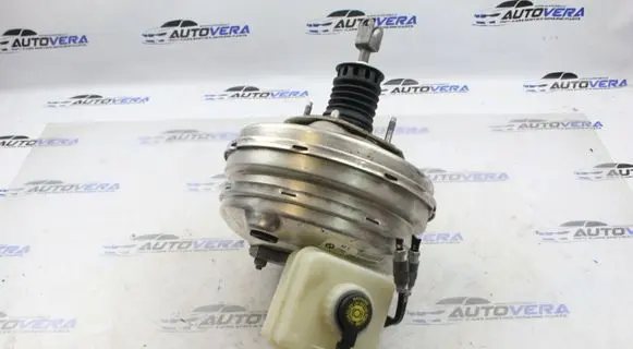 BMW 5 E60 E61 Brake booster 83748018