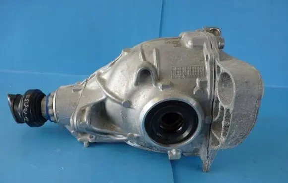 BMW X7 G07 Rear differential 8662655