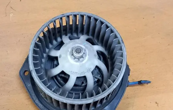Iveco Daily 4th gen Heater fan/blower 570630200