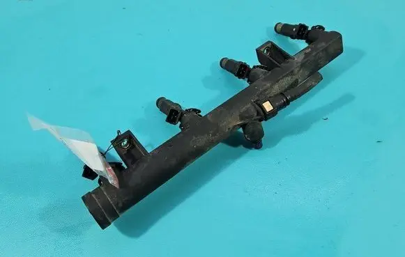 Fuel injector