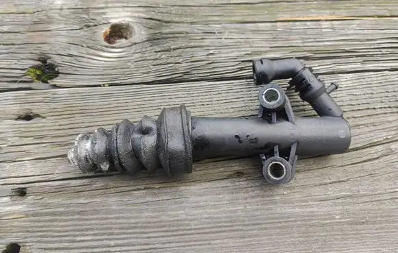 Citroen C3 Clutch slave cylinder 9683750480