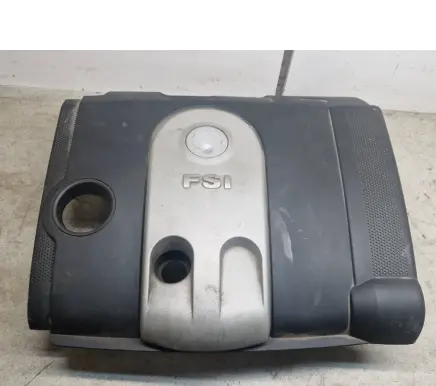 Volkswagen Golf V Engine cover (trim) 03c129607n