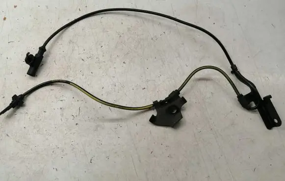 Toyota Verso ABS brake wheel speed sensor 8954202061