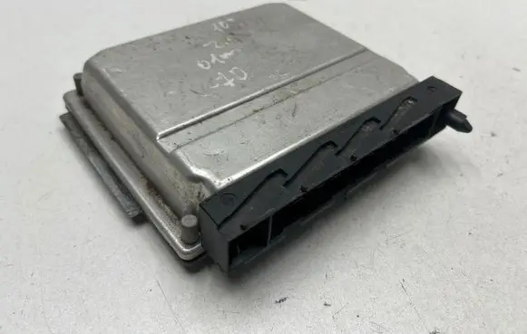 Volvo V70 Engine control unit/module 09496667A 28SA4018 0281001776