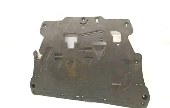 Volvo S60 Engine splash shield/under tray 