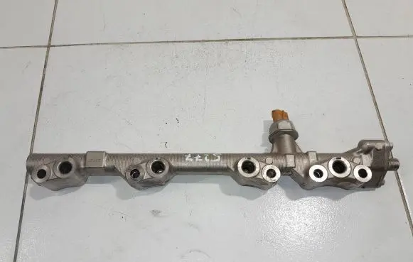 Nissan Juke I F15 Fuel main line pipe 45PP21