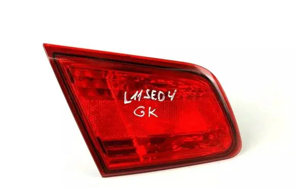 Subaru Legacy Tailgate rear/tail lights