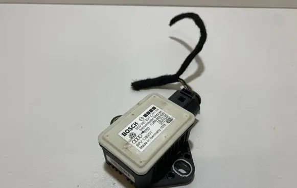 Audi A4 S4 B7 8E 8H ESP acceleration yaw rate sensor 8E0907637C 0265005620