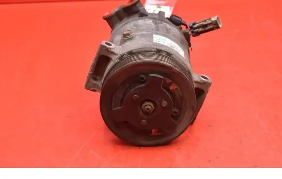 Opel Insignia A Air conditioning (A/C) compressor (pump) 13282870