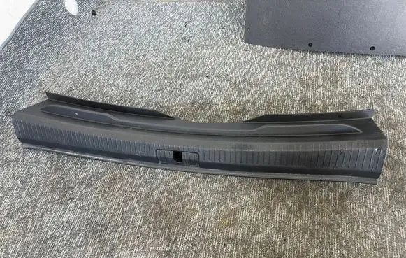 Volkswagen Golf VII Trunk/boot sill cover protection 5G9863459