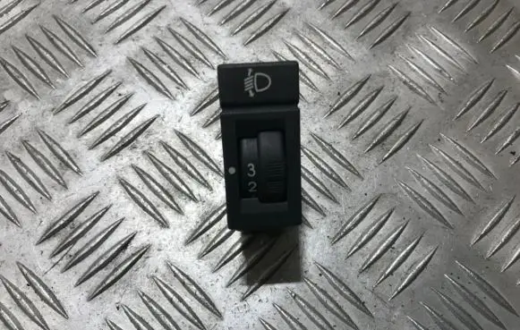 Peugeot 406 Headlight level height control switch