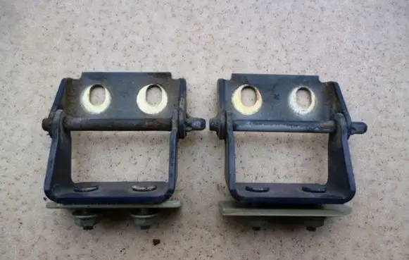 Ford Mondeo Mk III Tailgate/trunk/boot hinge