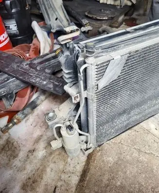 Volvo S60 Coolant radiator