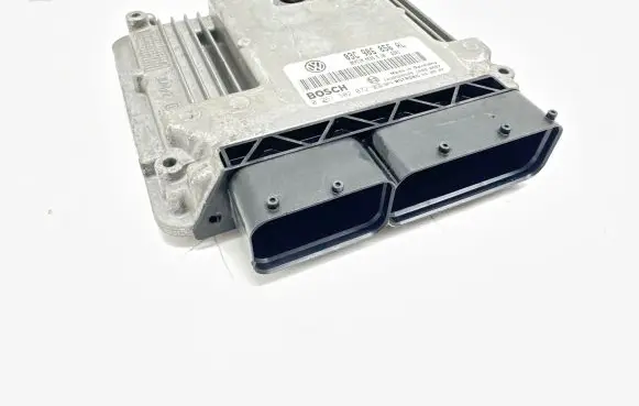 Volkswagen Golf V Engine control unit/module 03C906056AL 1039S06599 0261S02072