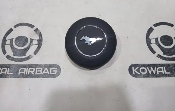 Ford Mustang VI Steering wheel airbag JR33C699D88AB3ZHE