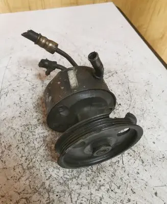 Chrysler 300M Power steering pump 51630k