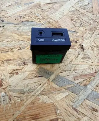 Hyundai i40 USB socket connector 961203Z500