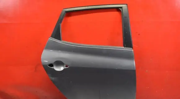 KIA Venga Rear door