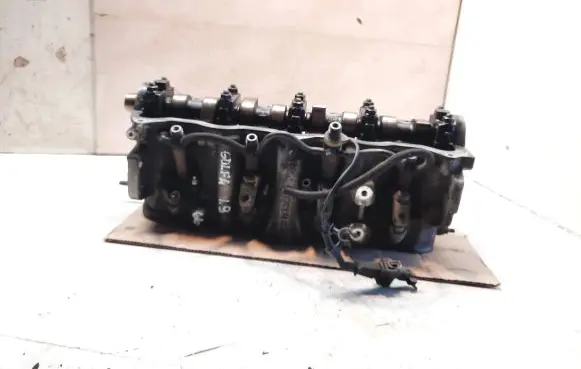 Volkswagen Golf IV Engine head 038103373E