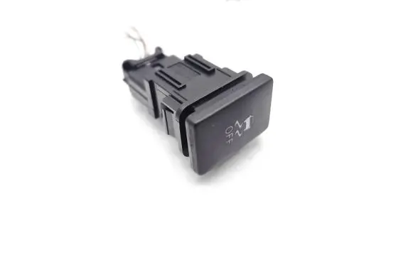 Toyota Avensis T270 ESP (stability program) switch 15C629