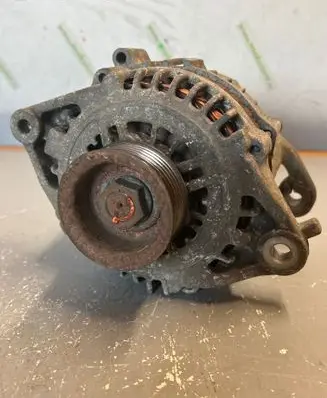 Nissan Almera Tino Generator/alternator LR180762 23100BU010