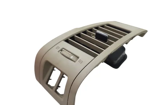 Nissan Murano Z50 Dashboard side air vent grill/cover trim 68761CB000 68761CB001