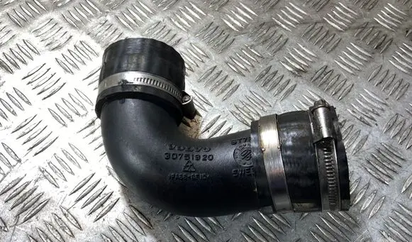 Volvo XC70 Intercooler hose/pipe 30751920