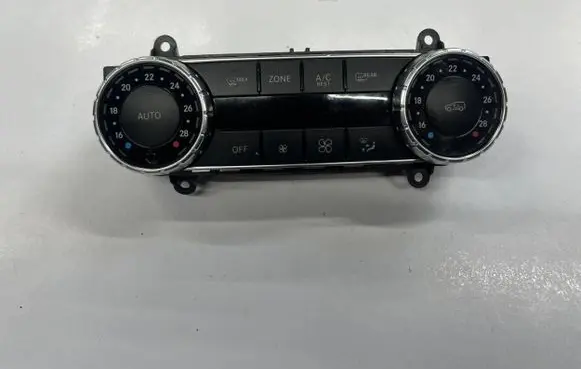 Mercedes-Benz ML W166 Climate control unit A1669008103 120111 113700