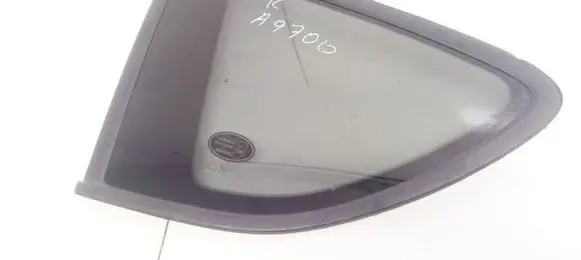 Subaru B9 Tribeca Rear side window