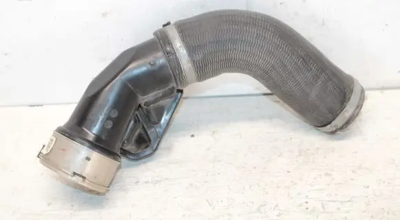 Volvo XC60 Intercooler hose/pipe 31422061
