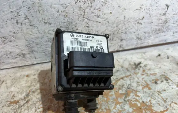 Volkswagen PASSAT B6 ABS Pump 3C0614095P